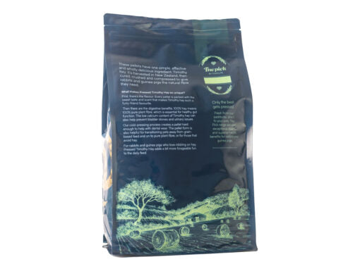 Topflite Hay Pellets Back of bag, Hay Pallet, Pet Essentials Warehouse